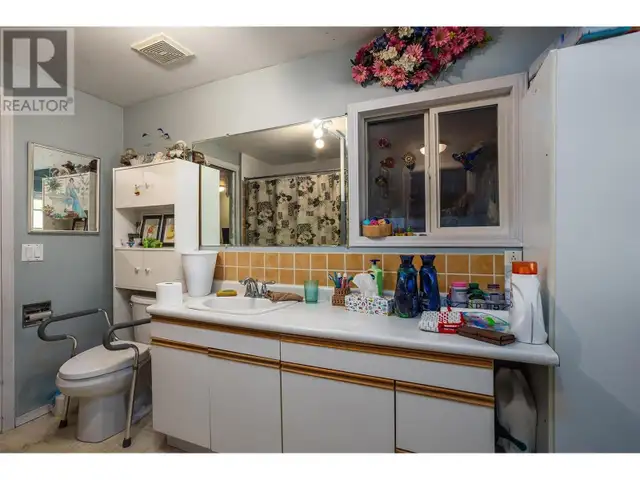85 Ernest Avenue Beaverdell, British Columbia in Houses for Sale in Penticton - Image 9