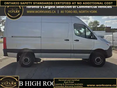 FULLY LOADED - 4x4 V6 DIESEL - New Arrival - 1 Owner - Off Lease - Clean Carfax with ALL SERVICE REC...