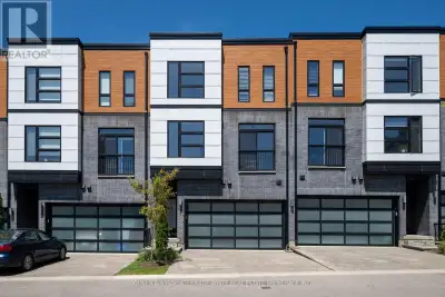 Luxury townhome nestled in an exclusive enclave in the Upland's neighbourhood. Contemporary design a...