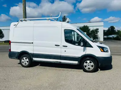 ✅ FINANCING AVAILABLE ✅ TRADE-INS ACCEPTED ✅ EXTENDED WARRANTY AVAILABLE ???? Vehicle Highlights: Ac...