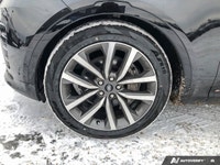 This Land Rover Discovery has a dependable Intercooled Turbo Premium Unleaded I-4 2.0 L/122 engine p... (image 9)