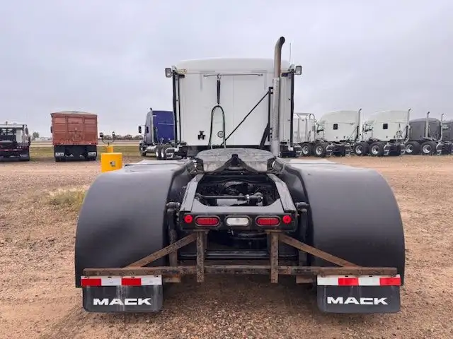 2023 Mack Anthem 64T 48 mDRIVE S40 in Heavy Trucks in Regina - Image 5