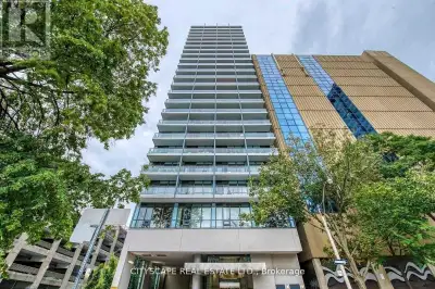 #1501 - 210 SIMCOE STREET Toronto (Kensington-Chinatown), Ontari