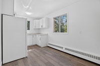 Amenities: Heat & Water Included • Air Conditioning • Walk-In Closets Suite & Building: Spacious bac... (image 7)