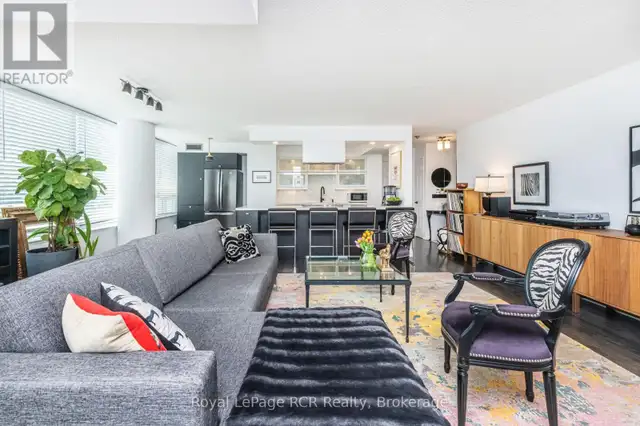 209 - 700 CONSTELLATION DRIVE Mississauga (Hurontario), Ontario in Condos for Sale in Mississauga / Peel Region - Image 11