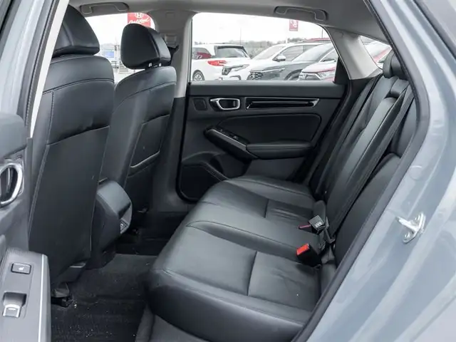 2022 Honda Civic Sedan Touring in Cars & Trucks in Oakville / Halton Region - Image 24