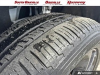 Apple Carplay / Android Auto, Clean Accident History Report, AWD, Blacktop Package, Heated front sea... (image 6)