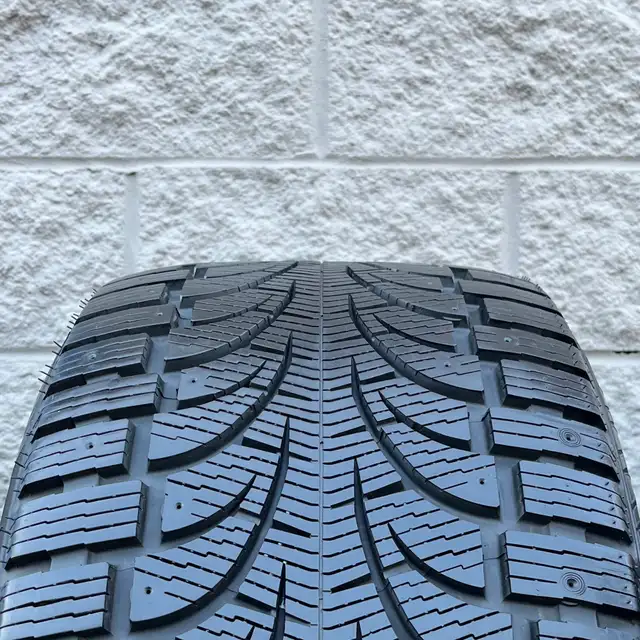 (NEW) 4x BMW X5 | X6 20" OEM Run Flat Winter Wheels Package in Tires & Rims in City of Toronto - Image 10