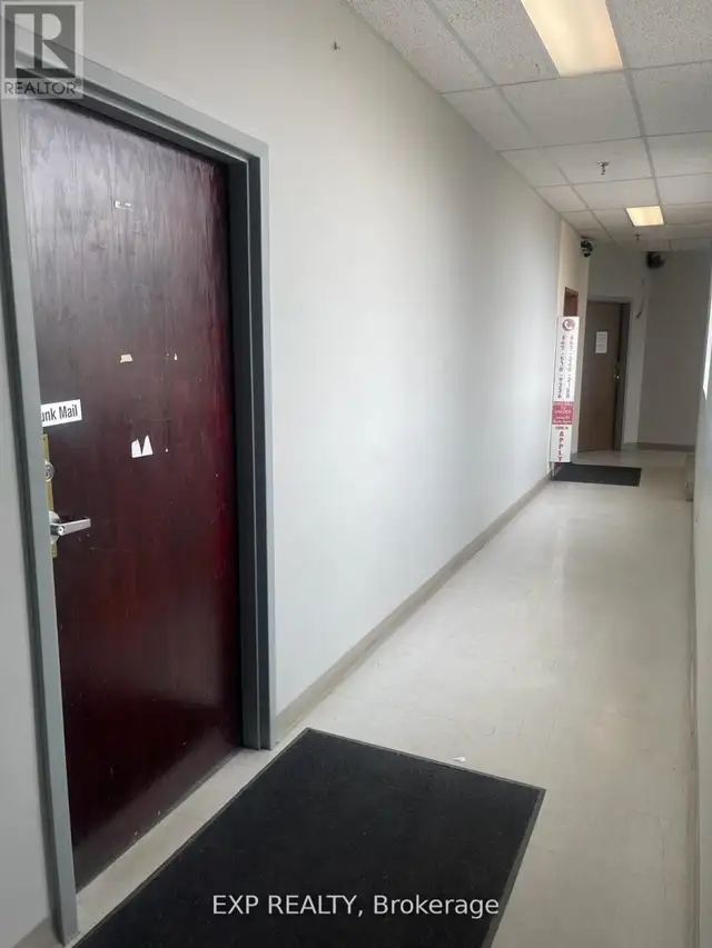17 - 4370 STEELES AVENUE Vaughan (Steeles West Industrial), Onta in Commercial & Office Space for Rent in Markham / York Region - Image 6