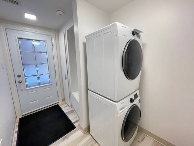 Gorgeous 1 Bedroom Apartment in Midtown! (Unit A-Lower) 5
