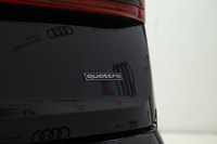 Local trade!!! Treat your family to the features they deserve in this 7 passenger Q7 great features... (image 8)