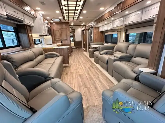 2022 Entegra Coach Aspire 44W 450 h.p. Diesel 11 K Miles in RVs & Motorhomes in Moncton - Image 15