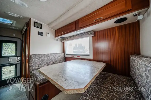 2017 Northern Lite Special Edition 10.2 in Travel Trailers & Campers in Kelowna - Image 21