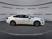 // ACCIDENT FREE!! // Meet a smart, comfortable sedan that fits Canadian driving year-round. This 20... (image 8)
