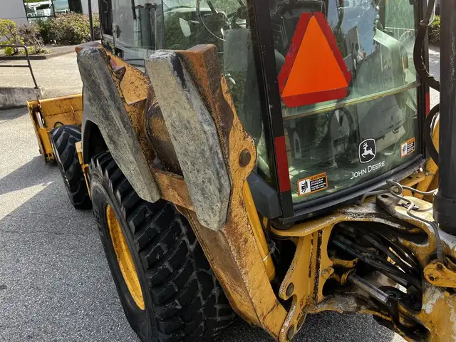 2010 John Deere 310SJ 4x4 Wheel Loader Extended Hoe 4 in 1 92 in in Heavy Trucks in Edmonton - Image 24