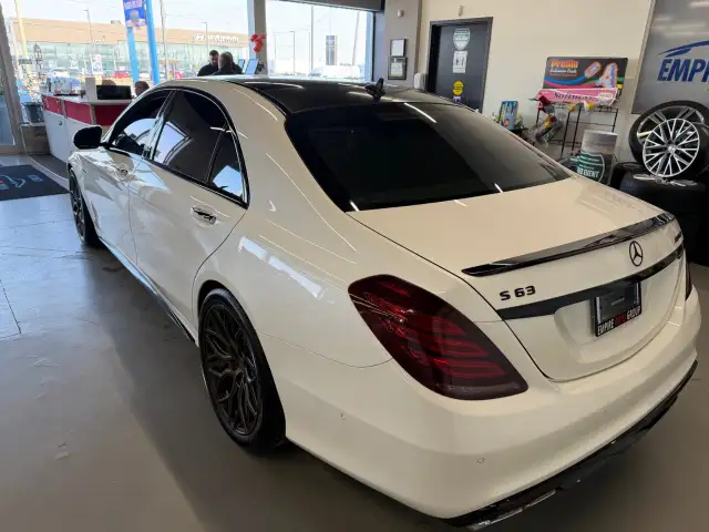2015 Mercedes Benz S Class 4MATIC in Cars & Trucks in London - Image 5