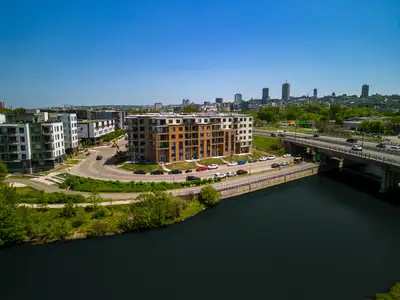 Promotion en cours plus de détails au bureau de location. **Vivaxcès Ilot Saint-Charles** propose de...