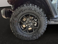 This 2026 JEEP WRANGLER 4-DOOR SPORT has the following options Cloth Low-Back Bucket Seats, Remote S... (image 8)