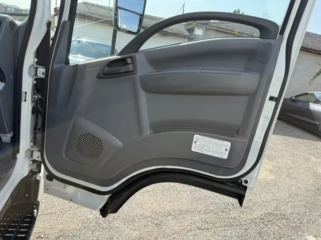 2022 Isuzu NRR CREW CAB | 16' BOX | LIFTGATE | DIESEL | 19500 GV in Cars & Trucks in Mississauga / Peel Region - Image 23