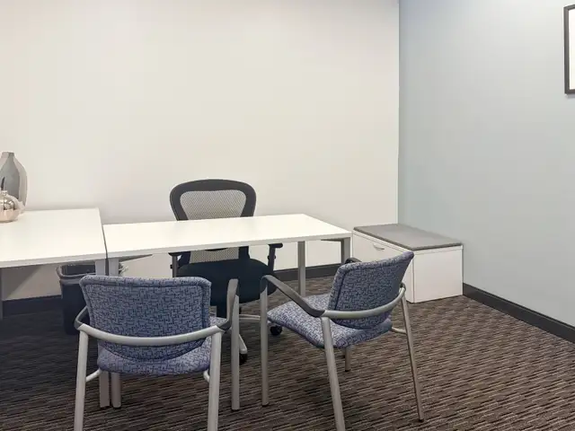 Dedicated Office for Rent – Regus Dartmouth in Dartmouth in Commercial & Office Space for Rent in Dartmouth - Image 9