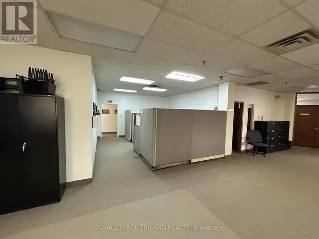 1150 FRANCES STREET N London East (East M), Ontario in Commercial & Office Space for Rent in London - Image 13