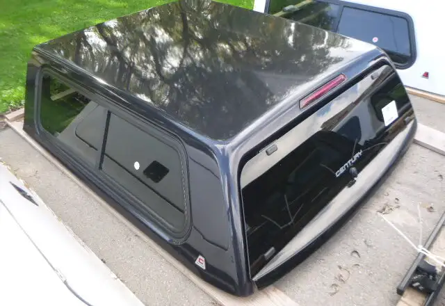 2019 - 2026 Chevrolet Silverado 1500 5'8 G6M Titanium Ultra cap in Other Parts & Accessories in Kitchener / Waterloo - Image 3