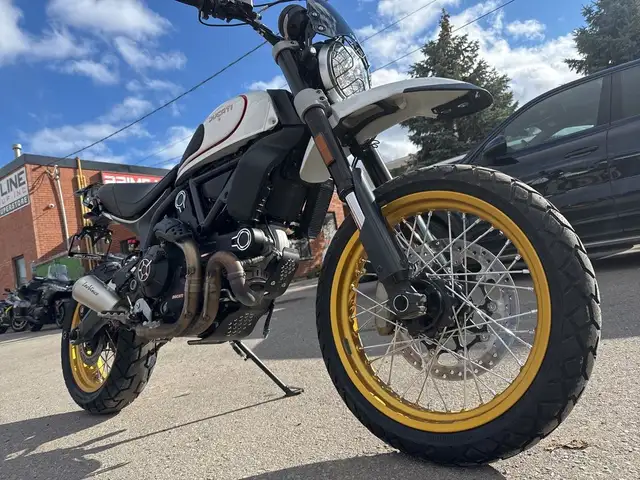 2018 Ducati Scrambler Desert Sled ~ DUCATI SCRAMBLER ~ DESERT SL in Street, Cruisers & Choppers in City of Toronto - Image 30