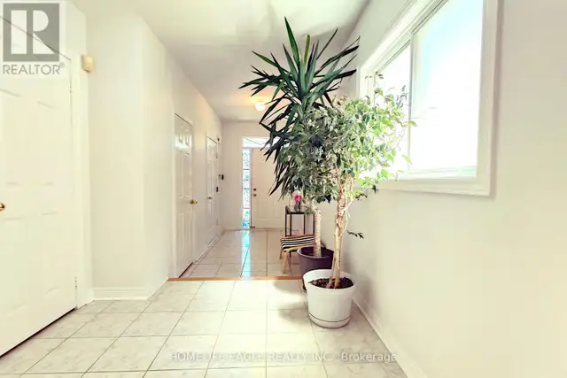 12 Indigo Street Richmond Hill (Rouge Woods), Ontario, photo 3 of 4