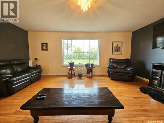 Redvers South Acreage. Antler Rm No. 61, Saskatchewan in Houses for Sale in Regina - Image 18