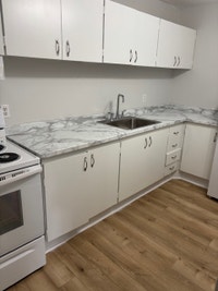 This attractive building is located on a cul-de-sac at the top of Main Avenue in Fairview. Most unit... (image 1)