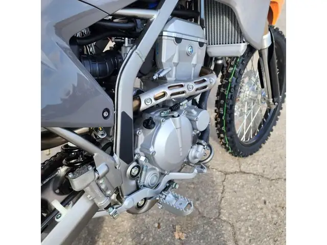 2025 Kawasaki KLX300R in Dirt Bikes & Motocross in Brantford - Image 18