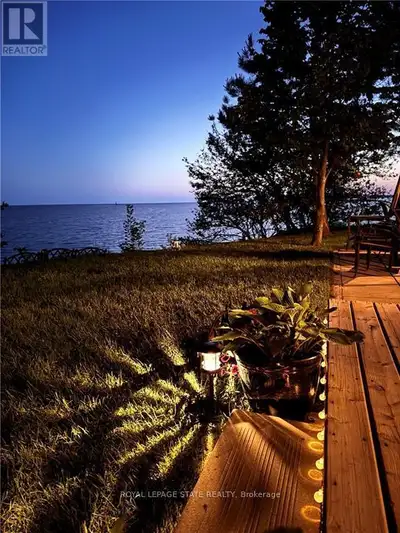 Nestled in a picturesque setting, this charming 4 season cottage offers an expansive view of Lake Er...
