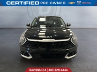 The 2023 Kia Sportage Hybrid EX AWD blends bold modern styling, advanced hybrid efficiency, and conf... (image 1)