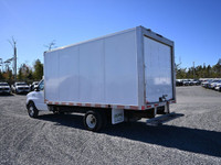7.3â€¯L V8 gasoline, 6â€‘speed automatic with overdrive, Rearâ€‘wheel drive (2WD), 16 ft box, inside... (image 4)