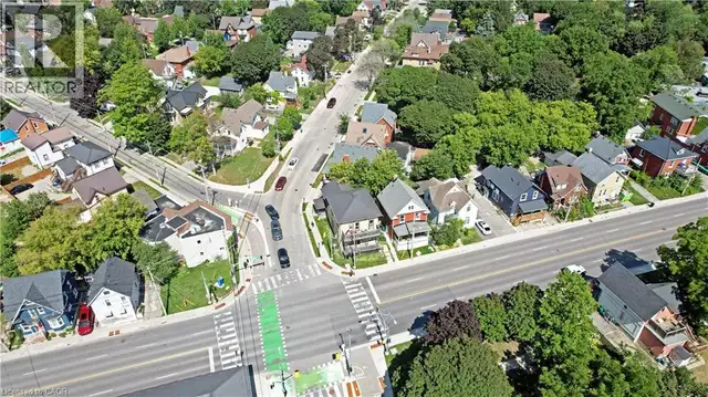 116 WEBER Street E Kitchener, Ontario in Houses for Sale in Kitchener / Waterloo - Image 19