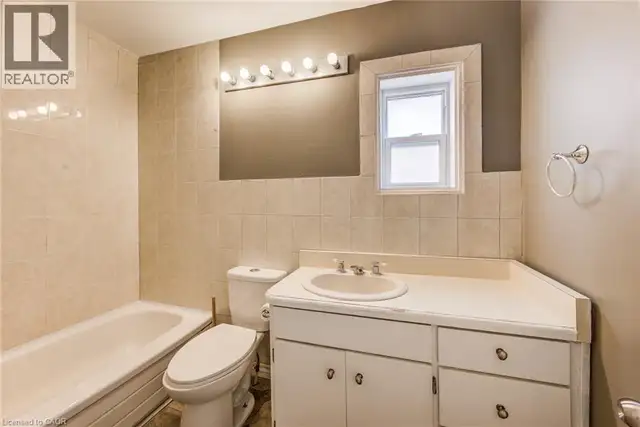 24 HOHNER Avenue Kitchener, Ontario in Houses for Sale in Kitchener / Waterloo - Image 23