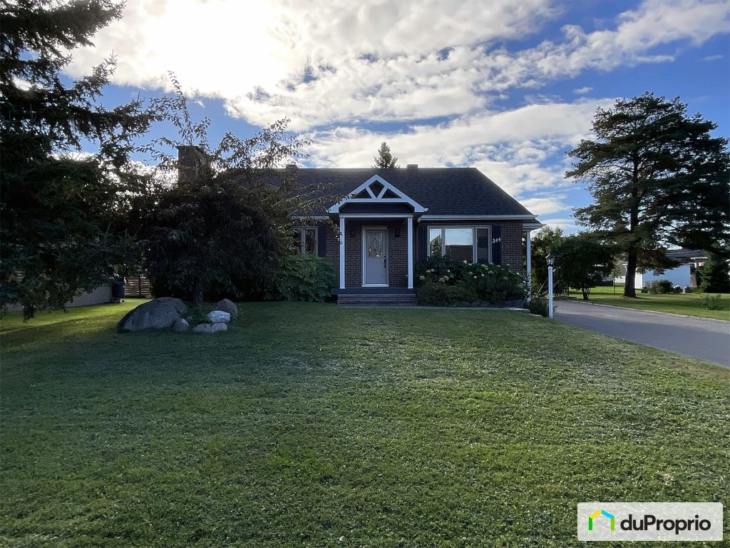 $368,000 - Bungalow for sale in Montmagny — photo 2