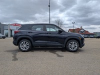 The pre-owned 2021 Chevrolet Trailblazer LS in Midnight Blue Metallic offers modern styling, efficie... (image 6)