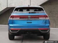 *One Owner, No Accidents, Excellent Condition, Low KM, AWD, Apple CarPlay, Android Auto, Heated Seat... (image 3)