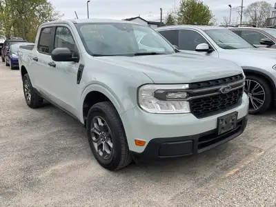 Vehicle Highlights: - Accident free - Single owner - Dealer serviced - Hybrid Just landed is a very...