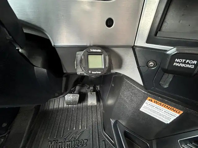 2024 Mack Pinnacle 64T 70 in Heavy Trucks in Regina - Image 13