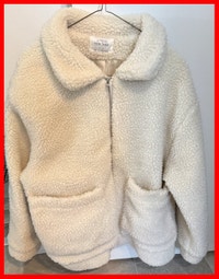 Manteau d'hiver 100% Polyester taille S/P Saguenay Saguenay-Lac-Saint-Jean Preview