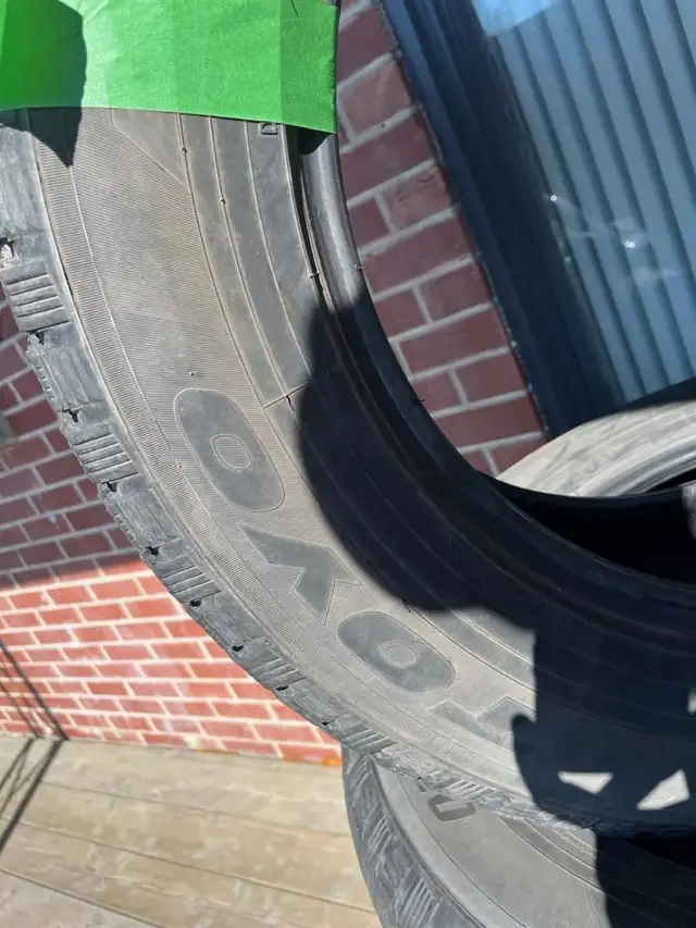 Ram 1500 275-60-20 TOYO G3-ICE ENTRE 8/32 ET 9/32, TRÈS BON 2023 in Cars & Trucks in St-Georges-de-Beauce - Image 3