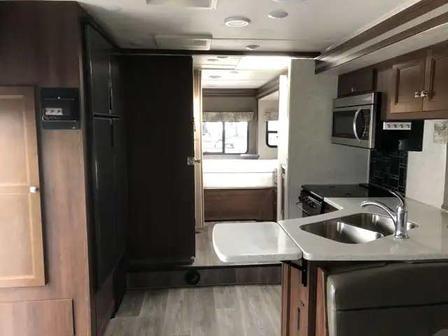 2017 Forest River Forester 3051S in RVs & Motorhomes in St. Albert - Image 11