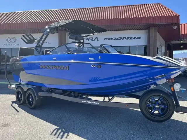 2024 Moomba Mojo in Powerboats & Motorboats in Edmonton - Image 9