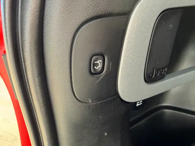2017 Jeep Cherokee Trailhawk5484076570837196813
