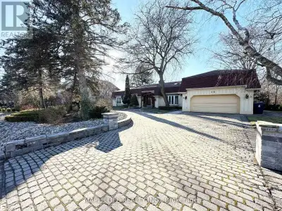 16 BRIAN CLIFF DRIVE Toronto (Banbury-Don Mills), Ontario