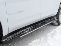 Powerful 6.2L V8 engine with 4x4 drive - Luxurious leather interior with panoramic sunroof - Advance... (image 3)