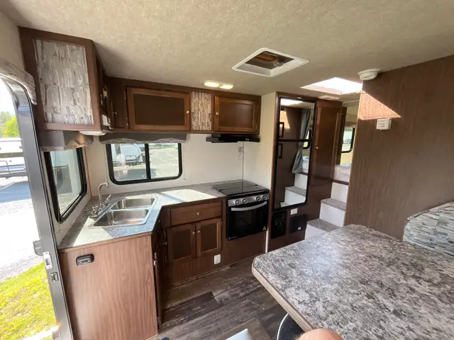 2026 Westland Travelaire in Travel Trailers & Campers in Terrace - Image 14