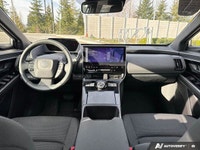 Powering your drive with an advanced Electric Motor and Lithium Ion Traction Battery, this stunning... (image 9)